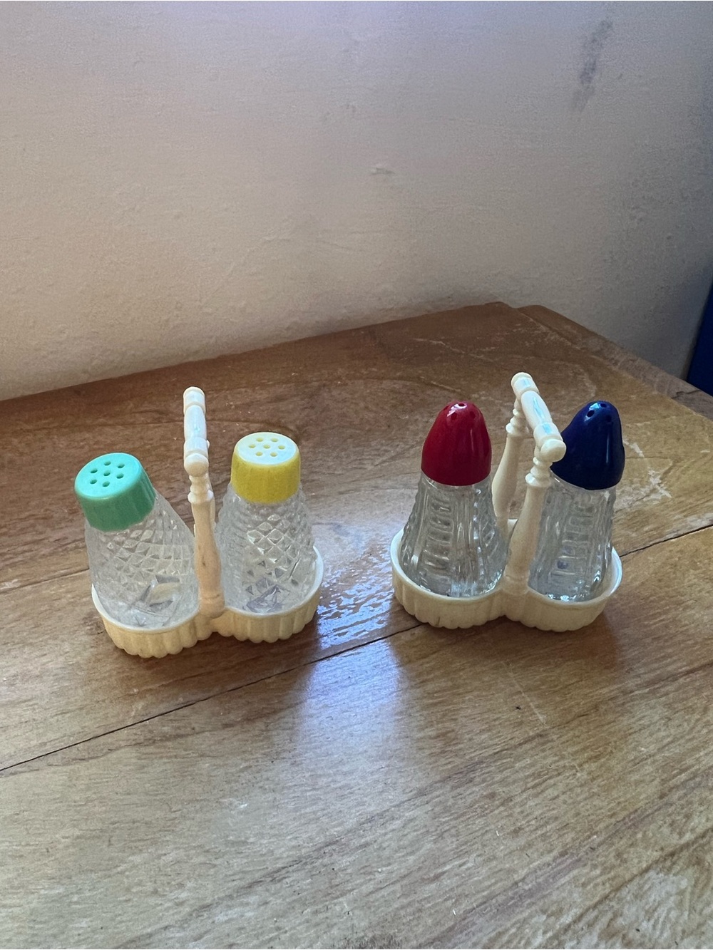 Glass Salt and Pepper Shaker Set with Colored Caps